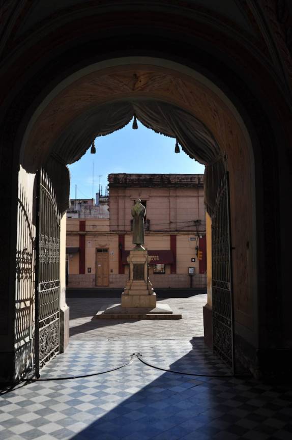 Interior da Igreja de São Francisco em Salta - Argentina